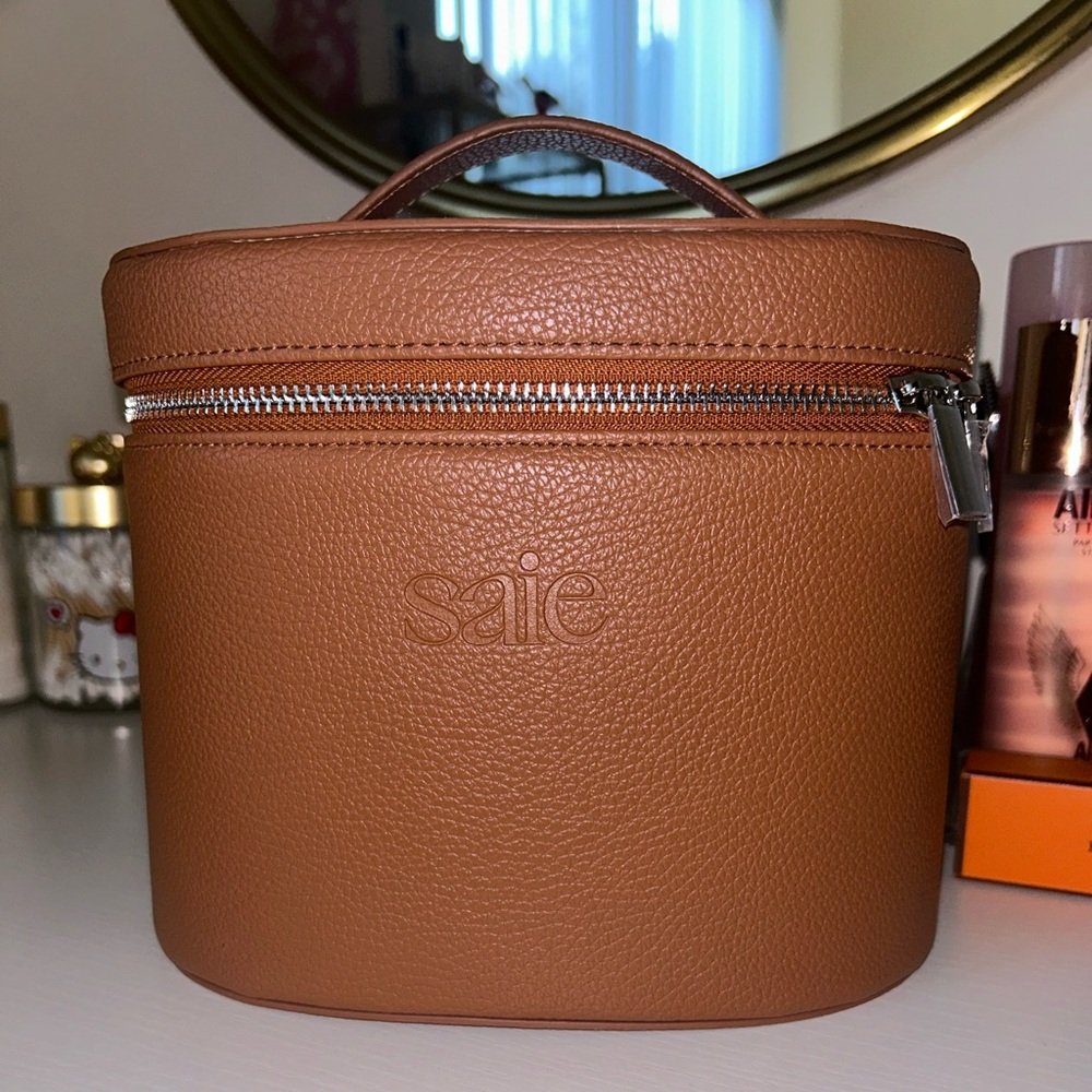 LAST CALL!!! Saie Beauty The Vanity Case Medium Train Case